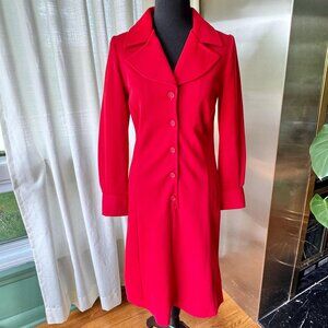 Vintage 70s dress, red shirtwaist, large notched collar, long sleeves, fitted